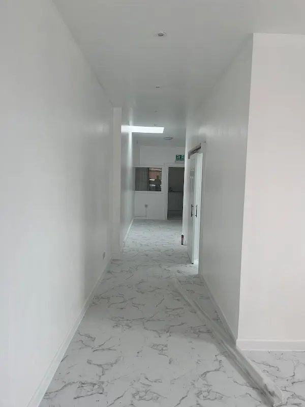 Salon commercial fit-out